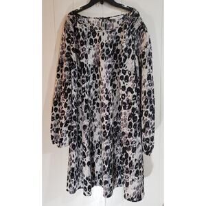 Capsule size 24 long sleeve Tunic